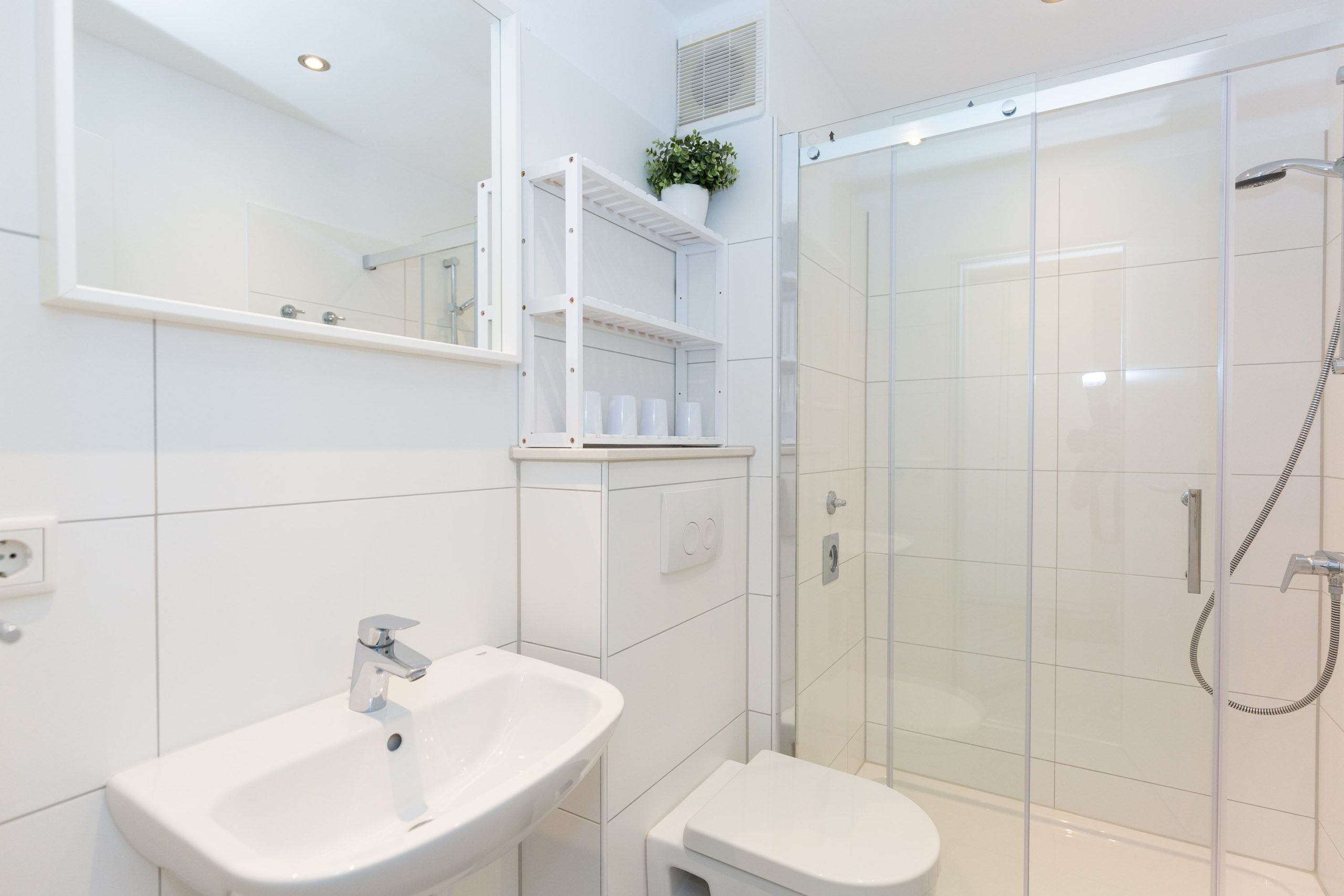 Badezimmer mit Dusche in Ferienwohnung in Cuxhaven